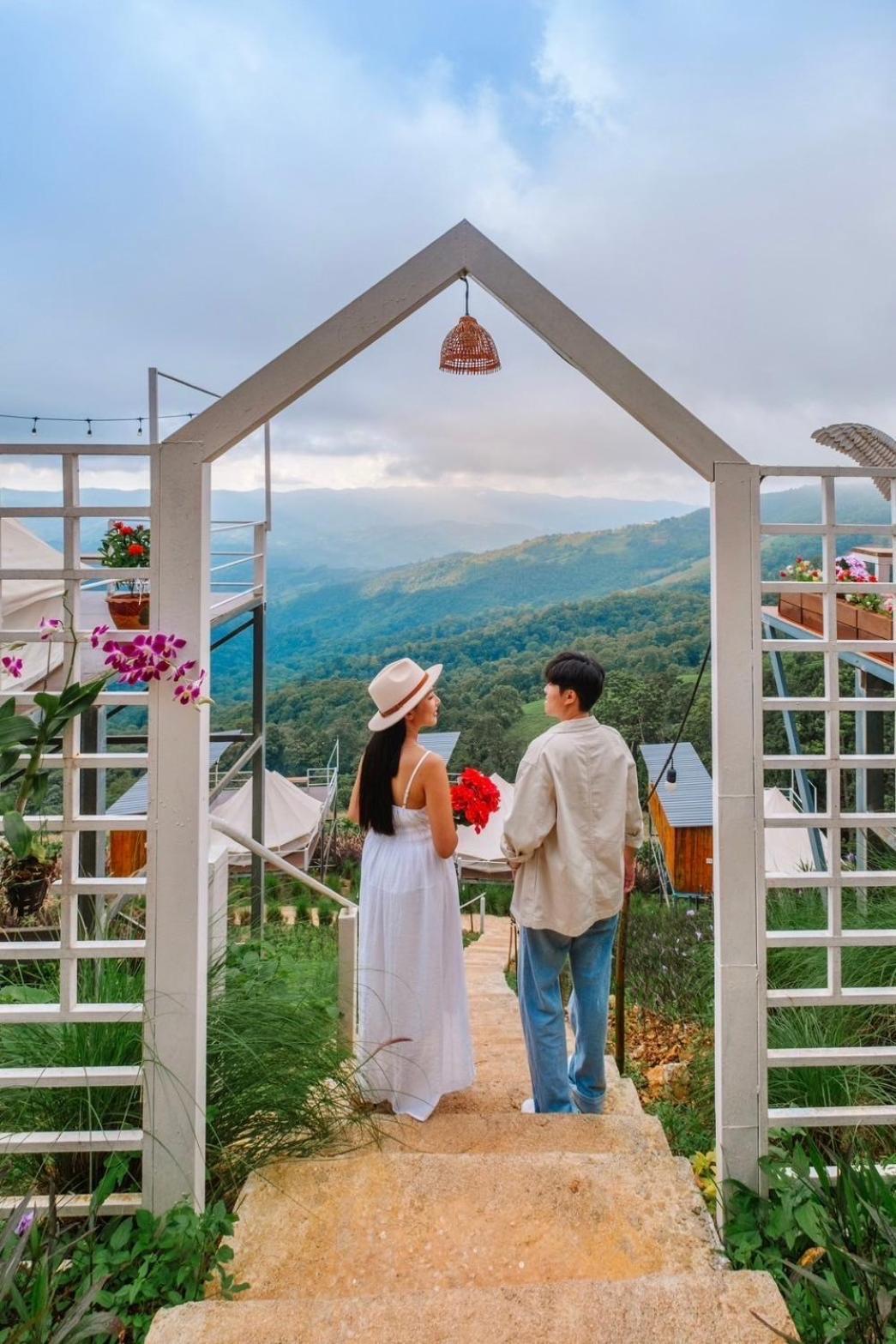 Hotel ชิวชิวแคมป์ ภูชี้ฟ้า Ban Huai Han Exterior foto
